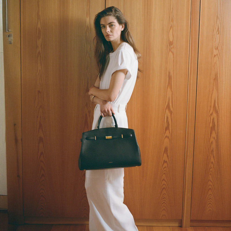 The Hudson Black Small Grain